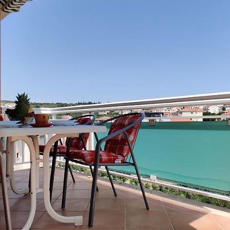 Apartment Dea Trogir Luaran gambar
