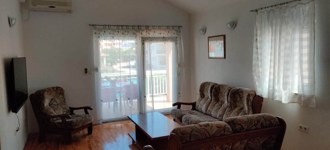 Apartment Dea Trogir Luaran gambar