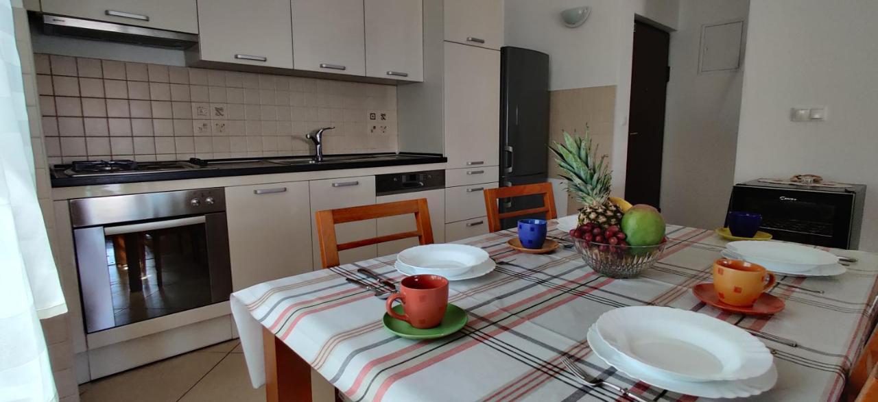 Apartment Dea Trogir Luaran gambar